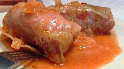 Капустные голубцы из свежей капусты с мясом в кастрюле