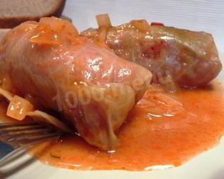 Капустные голубцы из свежей капусты с мясом в кастрюле