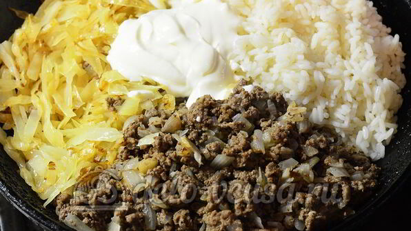 ленивые голубцы со сметаной