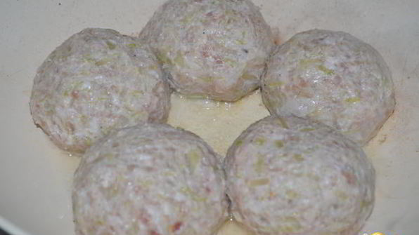 ленивые голубцы в томатном соусе