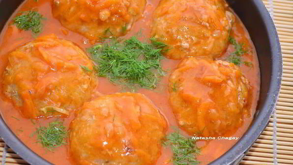 ленивые голубцы в томатном соусе