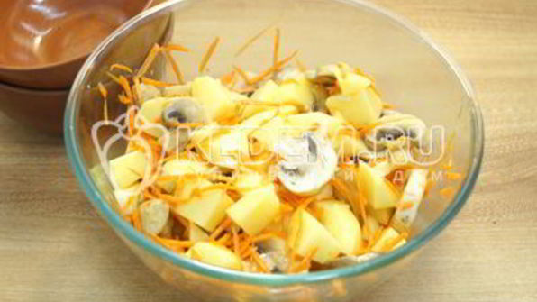 горшочки с грибами в духовке