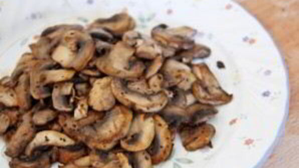 грибы под сливочным соусом
