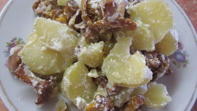 Грибы с картошкой в сметане