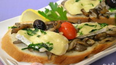 Грибы с сыром на сковороде