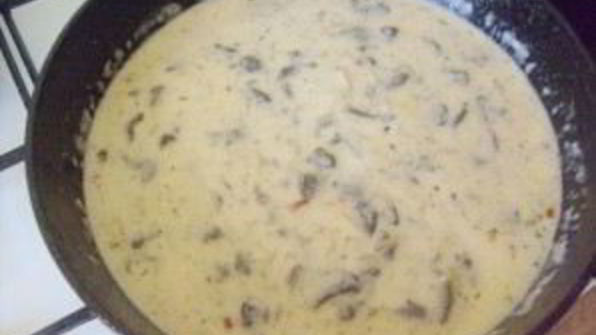 грибы в сметанном соусе