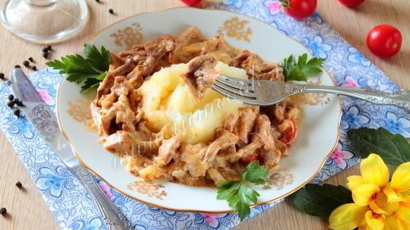 лисички жареные в сметане