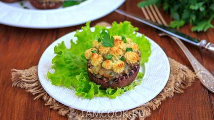 Постные фаршированные шампиньоны