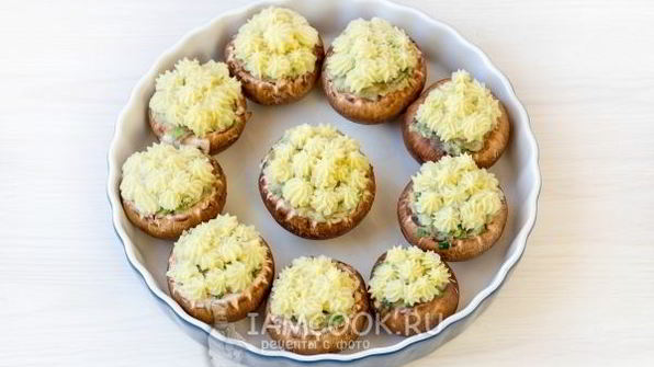 постные фаршированные шампиньоны