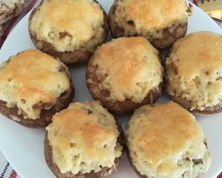 Шампиньоны, фаршированные кускусом