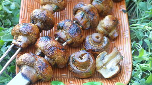 шампиньоны на мангале