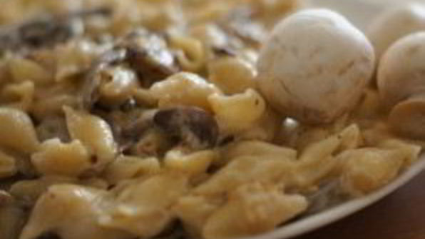 шампиньоны под соусом