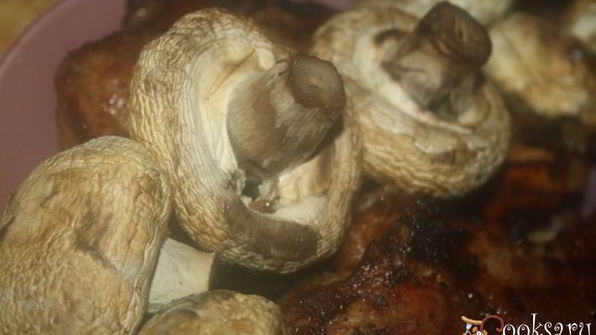 шампиньоны с чесночным ароматом на мангале