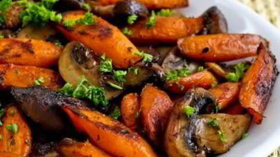 Шампиньоны с морковью