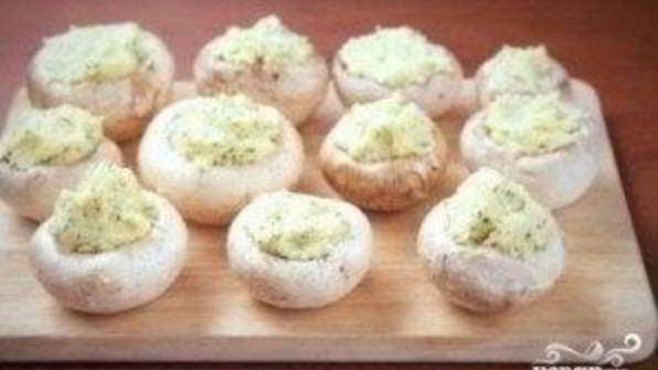 шампиньоны с сыром и чесноком в духовке