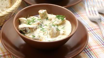 Шампиньоны со сметаной