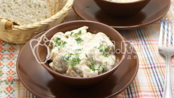 шампиньоны со сметаной