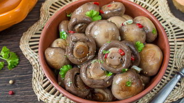 шампиньоны в медовом маринаде