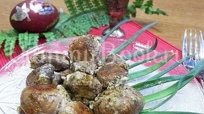 Шампиньоны, запеченные на костре