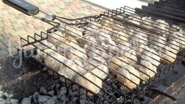 шампиньоны, запеченные на костре