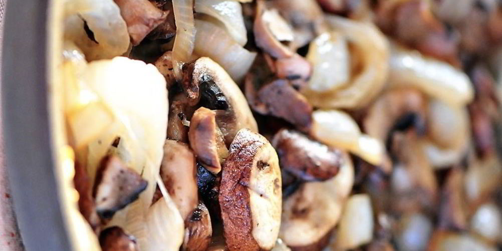 Рецепт жареные шампиньоны с луком