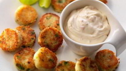 Картофельные котлеты с соусом