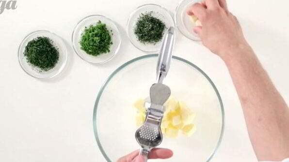 классические котлеты по-киевски