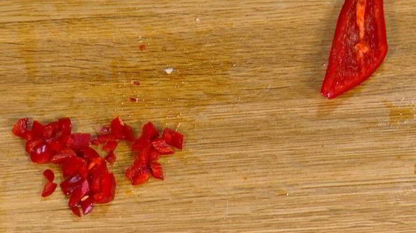 котлетки из фасоли со сладким перцем и чили