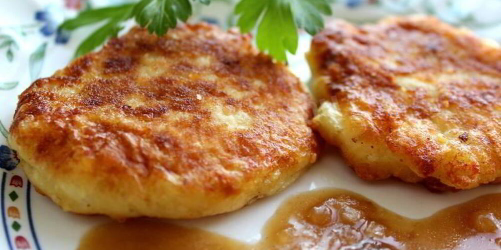 Рецепт котлеты картофельные с грибной подливкой