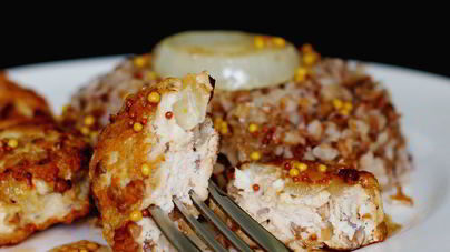 Котлеты куриные с гречкой