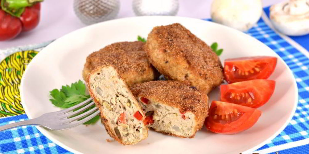 Рецепт куриные котлеты с баклажанами, грибами и сладким перцем