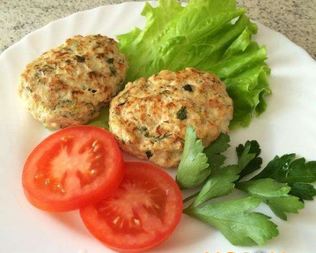 Куриные котлеты с кабачком