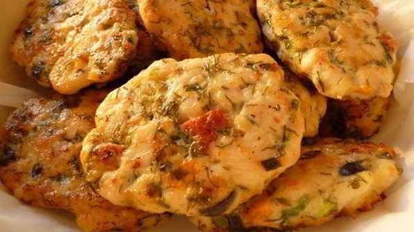 куриные рубленые котлетки с итальянскими нотками
