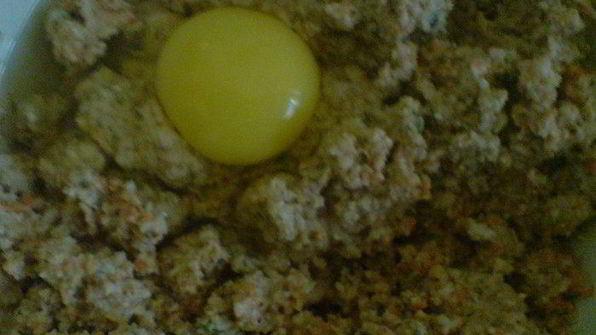 ореховые котлеты под грибным соусом