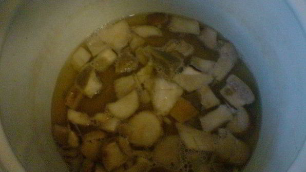 ореховые котлеты под грибным соусом