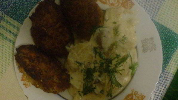 ореховые котлеты под грибным соусом