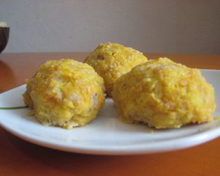 Паровые фруктовые котлетки