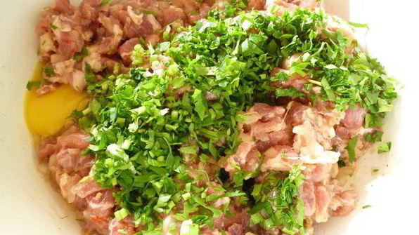 рубленые свиные котлеты