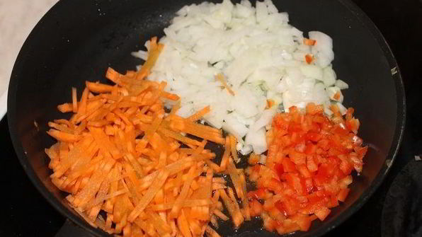 рыбные котлеты в томатном соусе