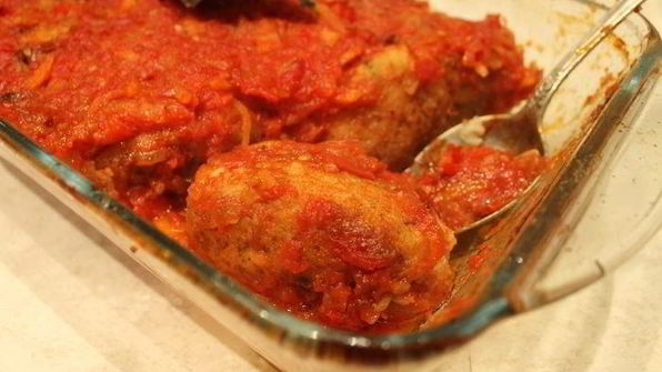 рыбные котлеты в томатном соусе