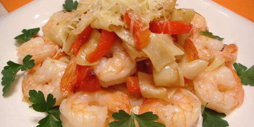 Рецепт лапша паппарделле с креветками и сладким перцем