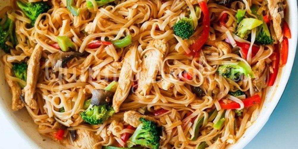 Рецепт лапша с курицей и овощами в воке