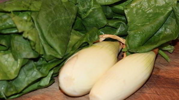 лапша ширатаки со шпинатом