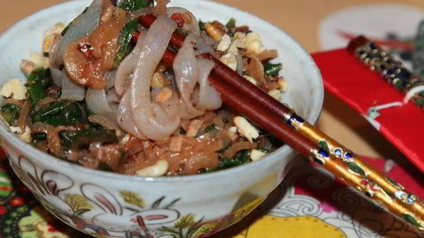 лапша ширатаки со шпинатом