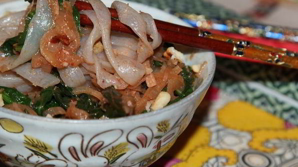 лапша ширатаки со шпинатом