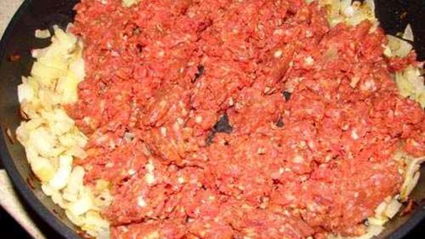 лазанья с фаршем и грибами