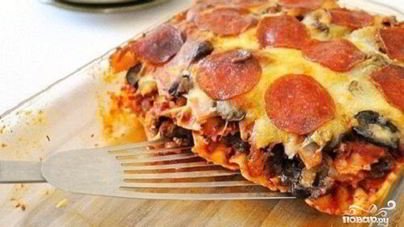 Лазанья с колбасой и сыром