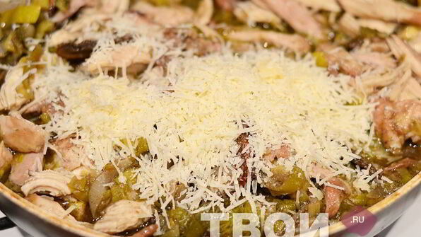 лазанья с курицей и грибами