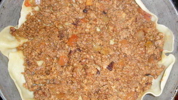 лазанья с соусом бешамель