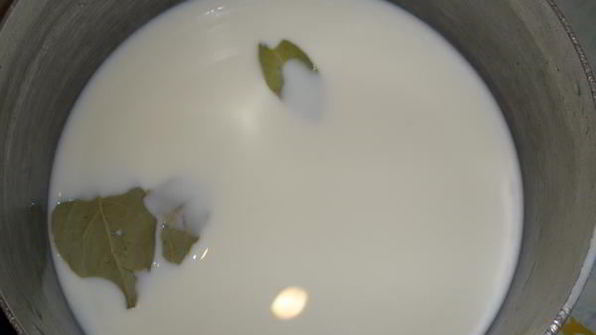 лазанья с соусом бешамель